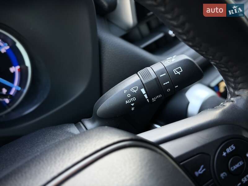 Внедорожник / Кроссовер Toyota RAV4 2019 в Киеве фото 44 Внедорожник / Кроссовер Toyota RAV4 2019 в Киеве