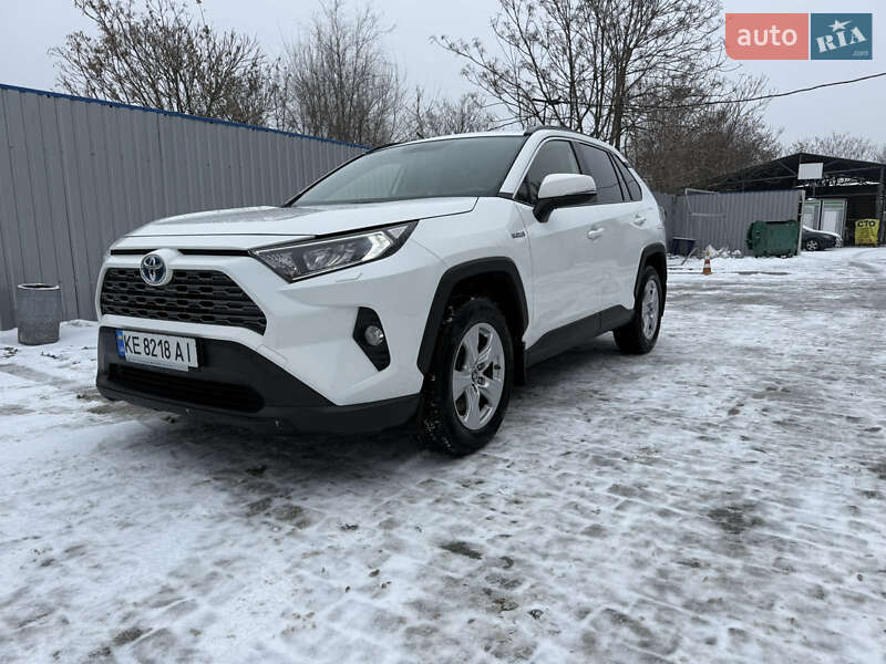 Внедорожник / Кроссовер Toyota RAV4 2019 в Днепре фото 2 Внедорожник / Кроссовер Toyota RAV4 2019 в Днепре