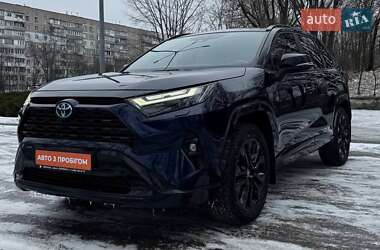Внедорожник / Кроссовер Toyota RAV4 2022 в Черкассах