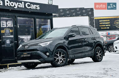 Внедорожник / Кроссовер Toyota RAV4 2017 в Харькове