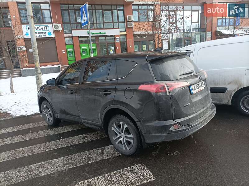 Внедорожник / Кроссовер Toyota RAV4 2018 в Киеве фото 38 Внедорожник / Кроссовер Toyota RAV4 2018 в Киеве