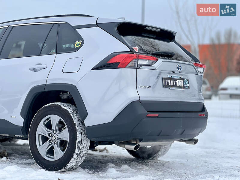 Внедорожник / Кроссовер Toyota RAV4 2024 в Киеве