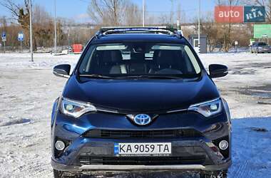 Позашляховик / Кросовер Toyota RAV4 2017 в Києві