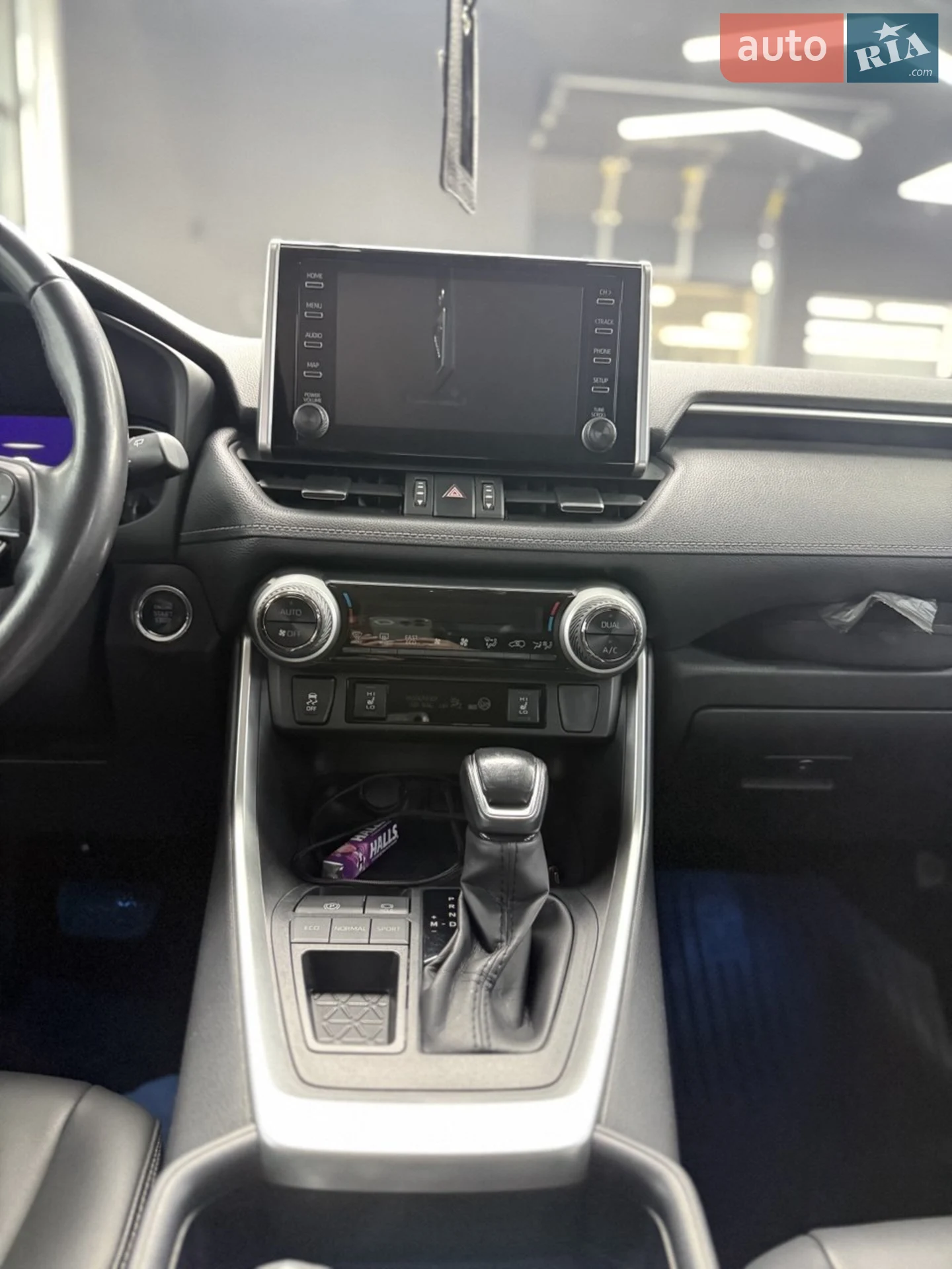 2020 Toyota RAV 4 - мініатюра 5