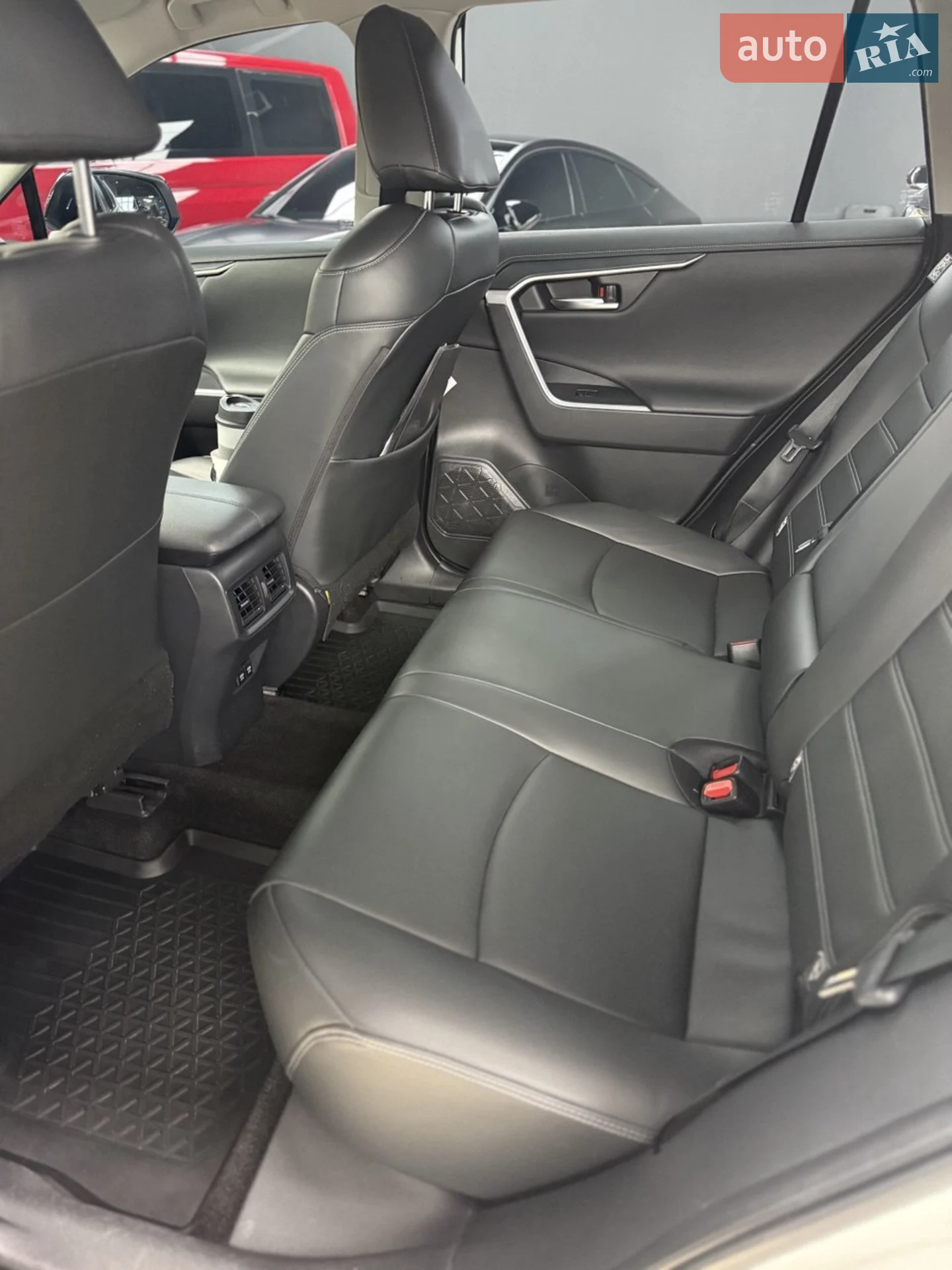 2020 Toyota RAV 4 - мініатюра 6