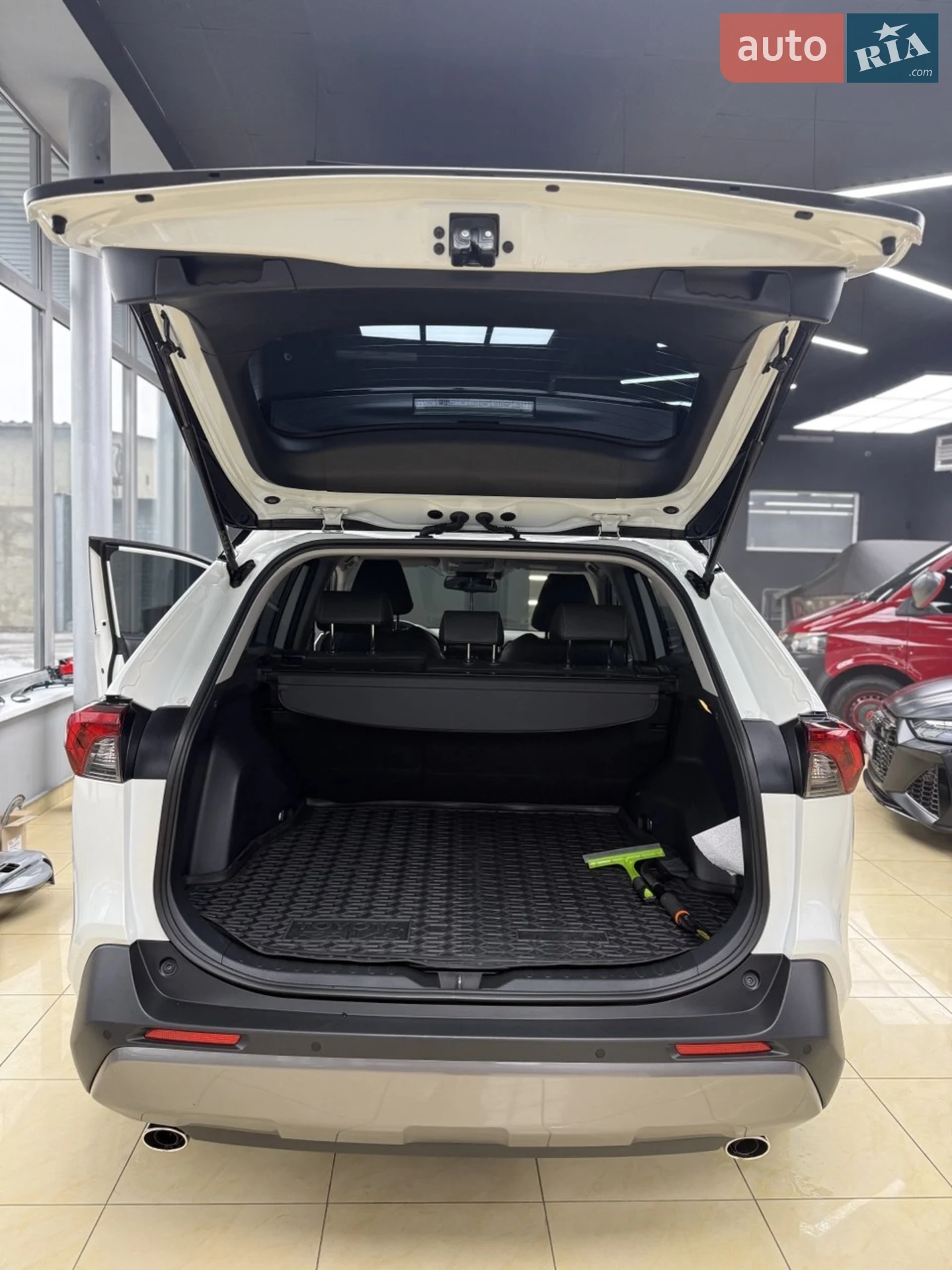 2020 Toyota RAV 4 - мініатюра 8