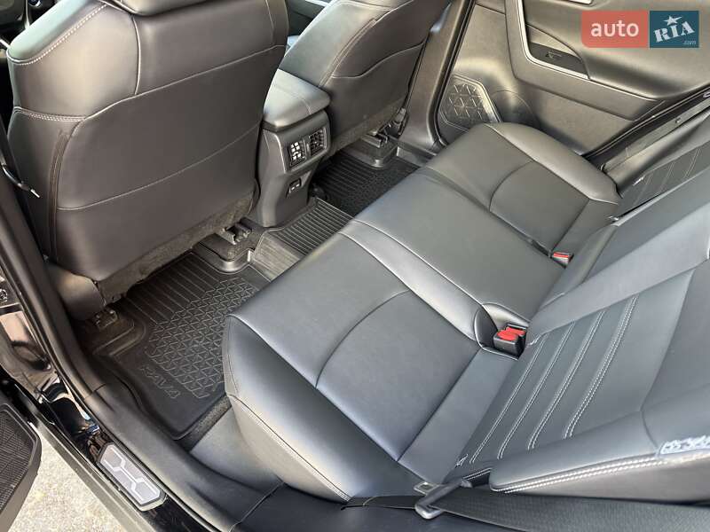 Внедорожник / Кроссовер Toyota RAV4 2022 в Киеве фото 30 Внедорожник / Кроссовер Toyota RAV4 2022 в Киеве