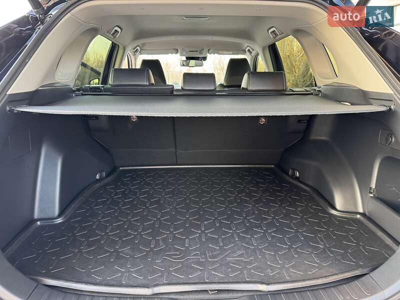 Внедорожник / Кроссовер Toyota RAV4 2022 в Киеве фото 38 Внедорожник / Кроссовер Toyota RAV4 2022 в Киеве