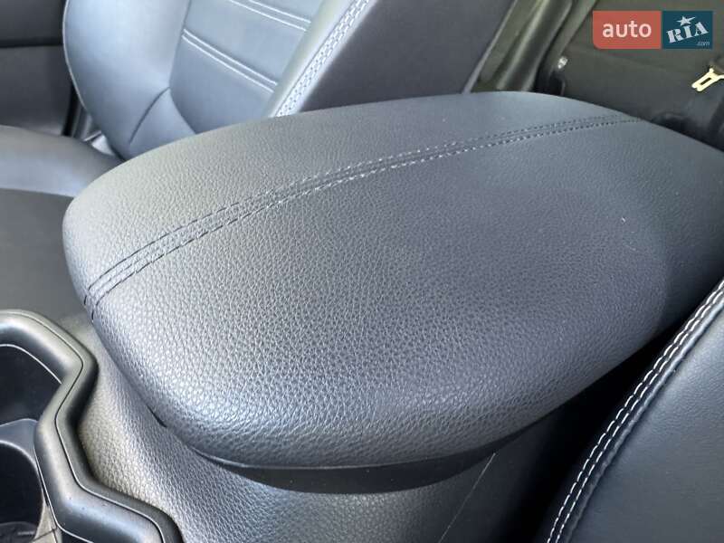 Внедорожник / Кроссовер Toyota RAV4 2022 в Киеве фото 46 Внедорожник / Кроссовер Toyota RAV4 2022 в Киеве