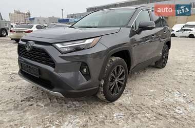 Позашляховик / Кросовер Toyota RAV4 2022 в Києві