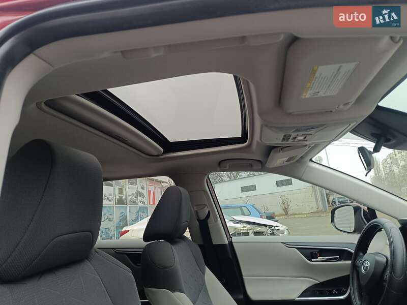 Внедорожник / Кроссовер Toyota RAV4 2022 в Одессе
