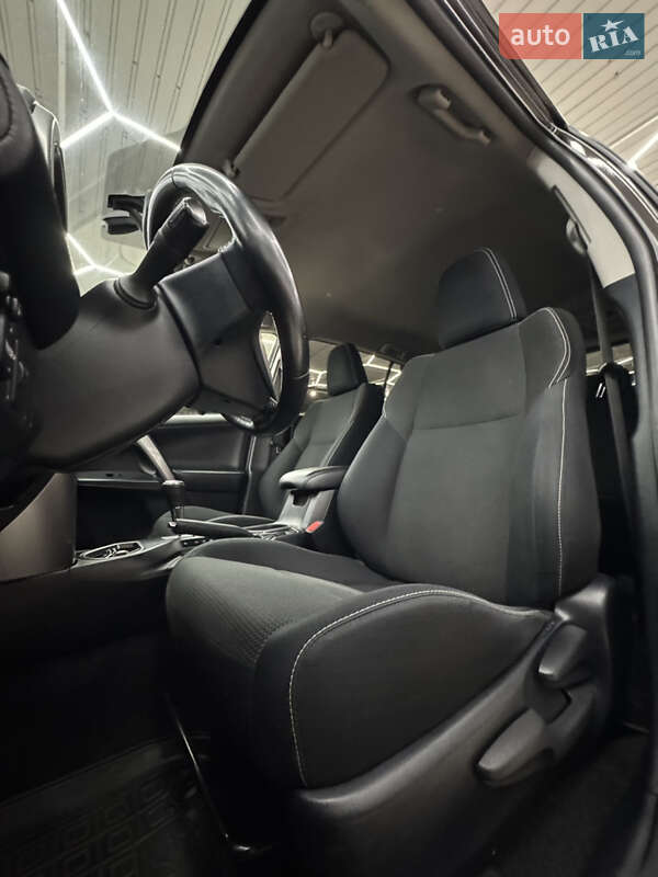 Внедорожник / Кроссовер Toyota RAV4 2016 в Днепре