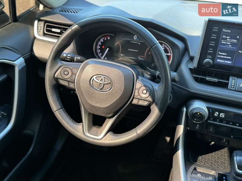 Внедорожник / Кроссовер Toyota RAV4 2019 в Харькове