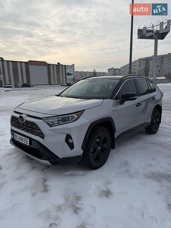 Внедорожник / Кроссовер Toyota RAV4 2019 в Харькове