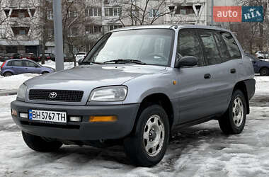 Внедорожник / Кроссовер Toyota RAV4 1997 в Киеве