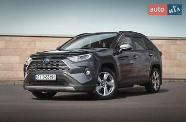 Внедорожник / Кроссовер Toyota RAV4 2019 в Киеве