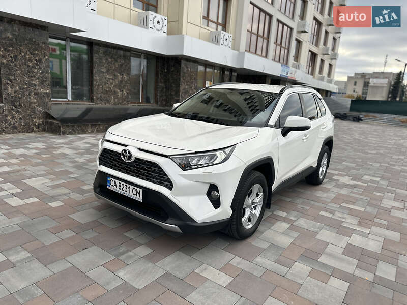 Внедорожник / Кроссовер Toyota RAV4 2019 в Черкассах фото 2 Внедорожник / Кроссовер Toyota RAV4 2019 в Черкассах