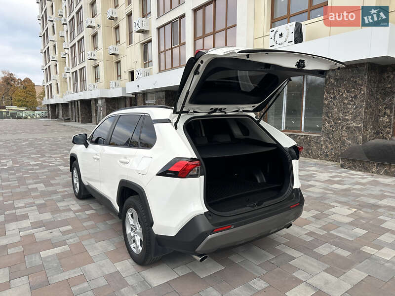 Внедорожник / Кроссовер Toyota RAV4 2019 в Черкассах фото 20 Внедорожник / Кроссовер Toyota RAV4 2019 в Черкассах