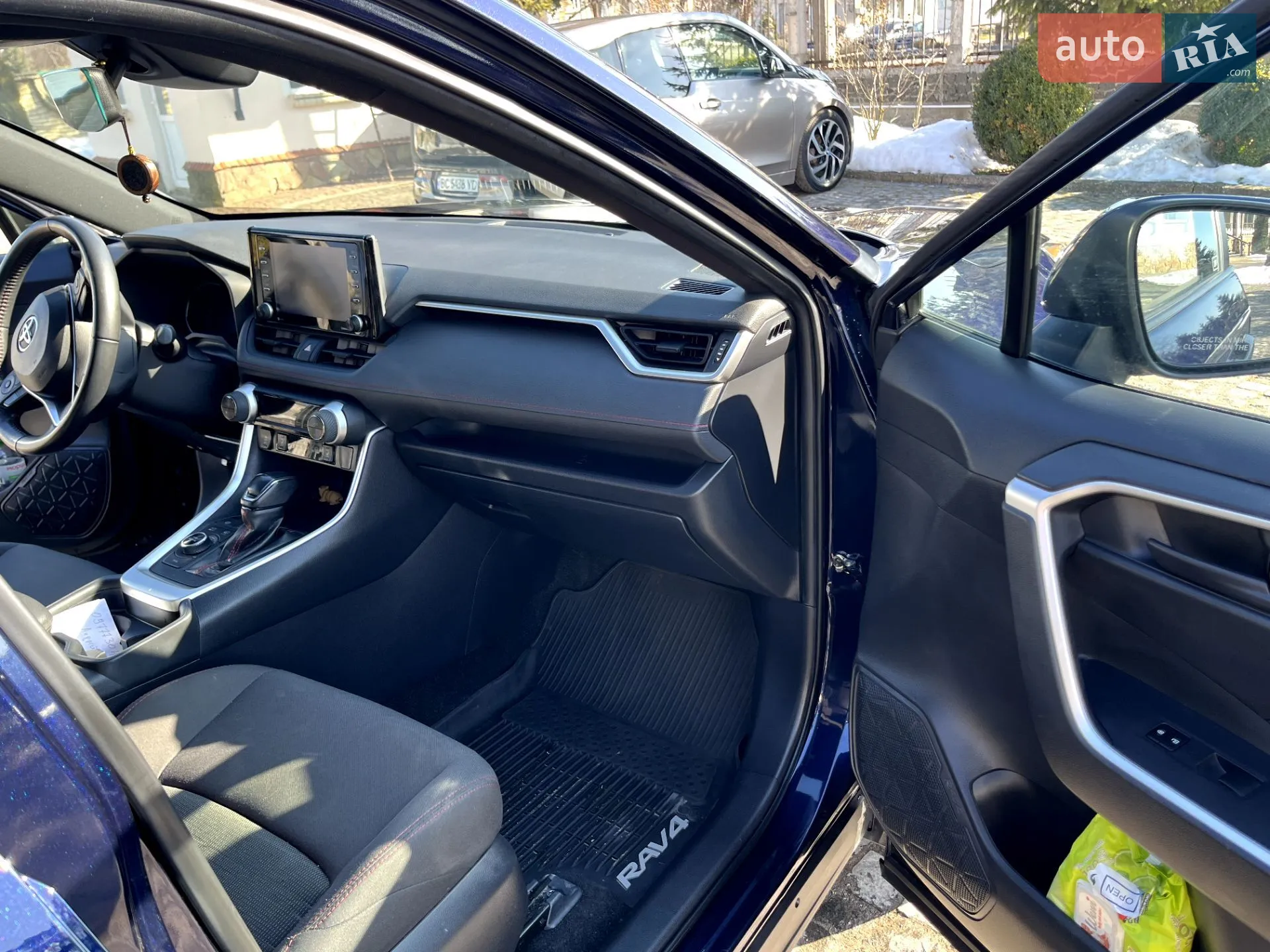 2021 Toyota RAV 4 - мініатюра 15
