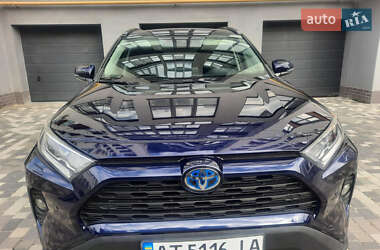 Внедорожник / Кроссовер Toyota RAV4 2019 в Ивано-Франковске