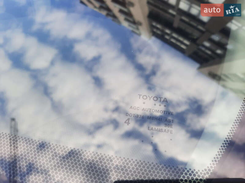 Внедорожник / Кроссовер Toyota RAV4 2019 в Ивано-Франковске