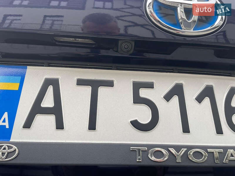 Внедорожник / Кроссовер Toyota RAV4 2019 в Ивано-Франковске