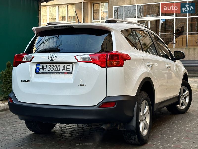 Позашляховик / Кросовер Toyota RAV4 2013 в Одесі