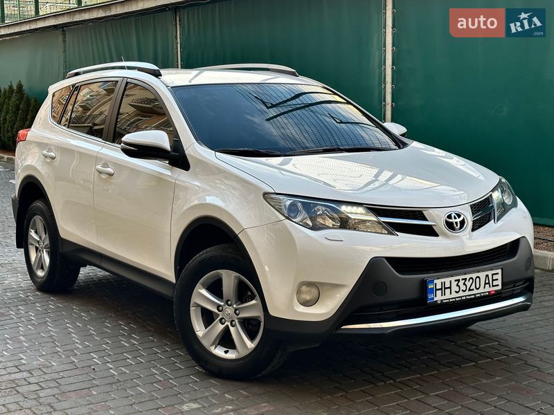 Позашляховик / Кросовер Toyota RAV4 2013 в Одесі