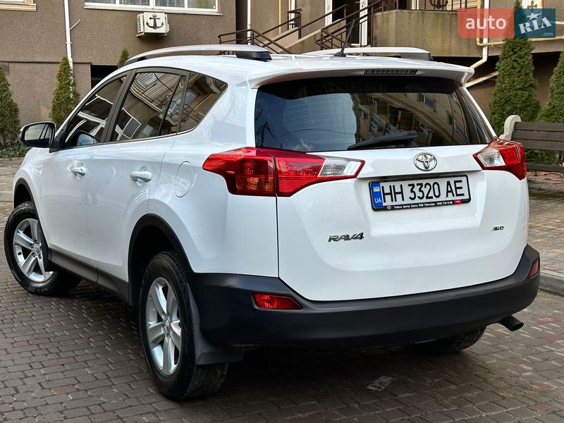 Позашляховик / Кросовер Toyota RAV4 2013 в Одесі