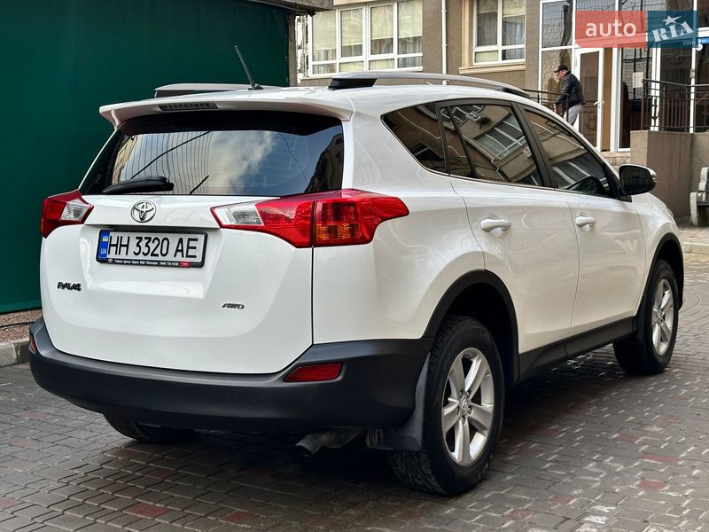 Позашляховик / Кросовер Toyota RAV4 2013 в Одесі
