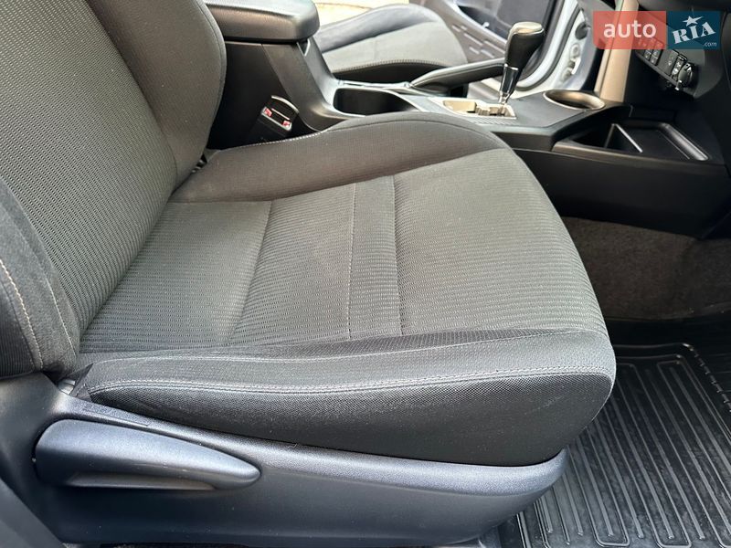 Позашляховик / Кросовер Toyota RAV4 2013 в Одесі