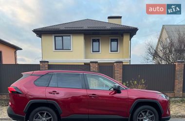 Внедорожник / Кроссовер Toyota RAV4 2018 в Киеве