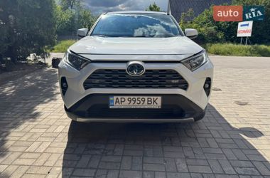 Внедорожник / Кроссовер Toyota RAV4 2022 в Запорожье