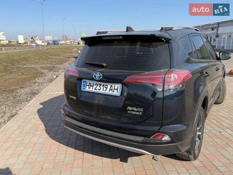 Внедорожник / Кроссовер Toyota RAV4 2017 в Одессе