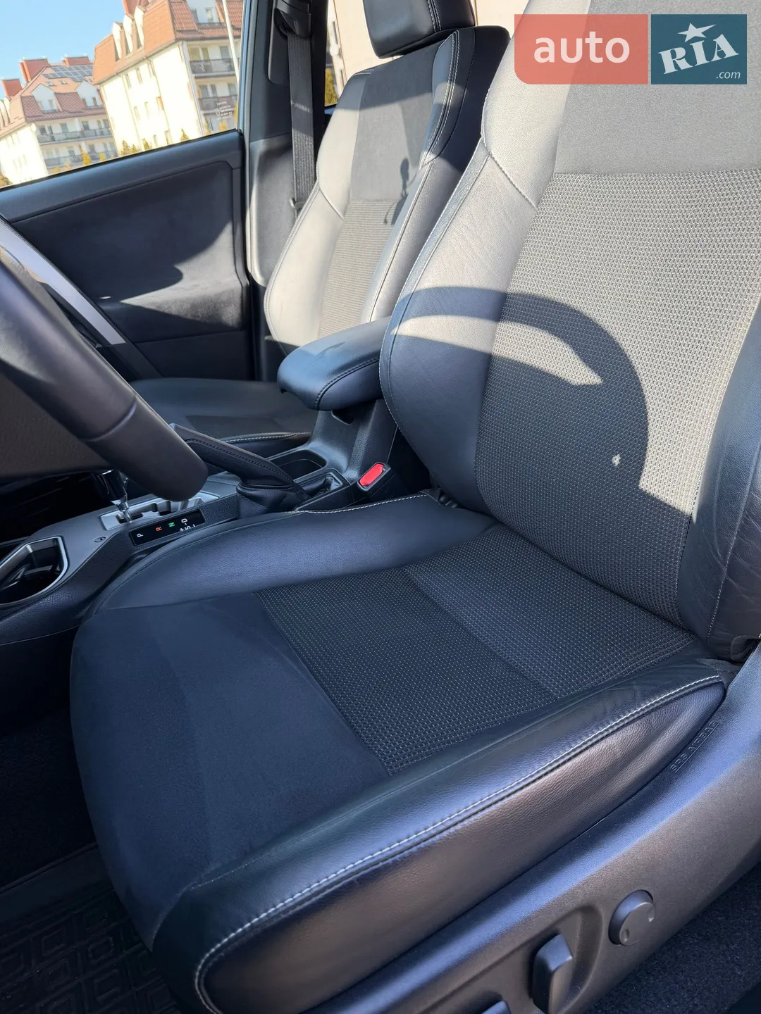 2018 Toyota RAV 4 - мініатюра 18