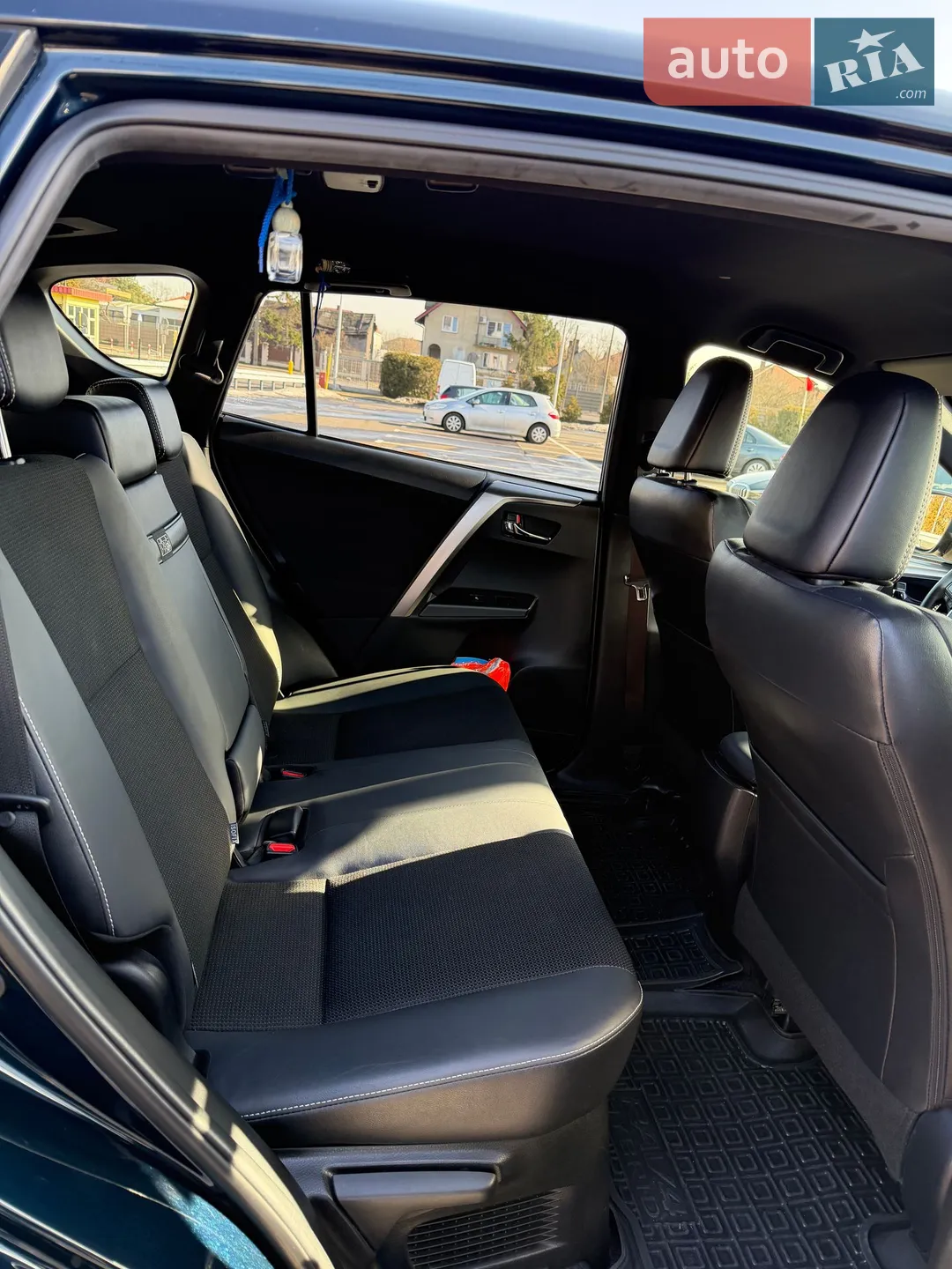 2018 Toyota RAV 4 - мініатюра 23