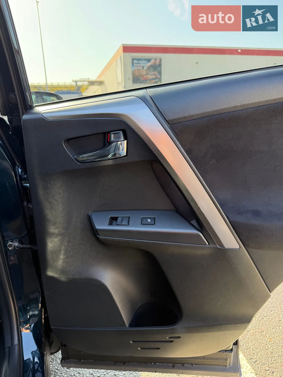 2018 Toyota RAV 4 - мініатюра 25