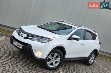 Внедорожник / Кроссовер Toyota RAV4 2014 в Ивано-Франковске