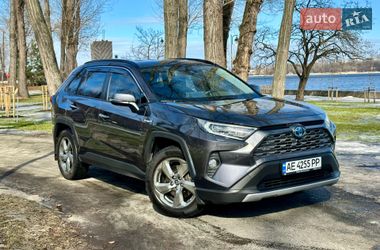 Внедорожник / Кроссовер Toyota RAV4 2021 в Киеве