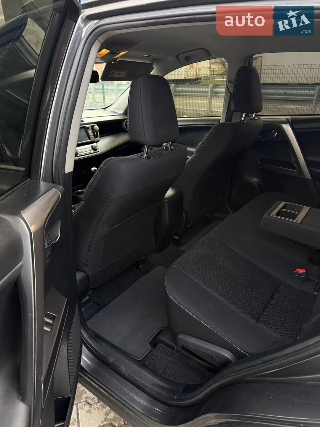 2017 Toyota RAV 4 - мініатюра 21