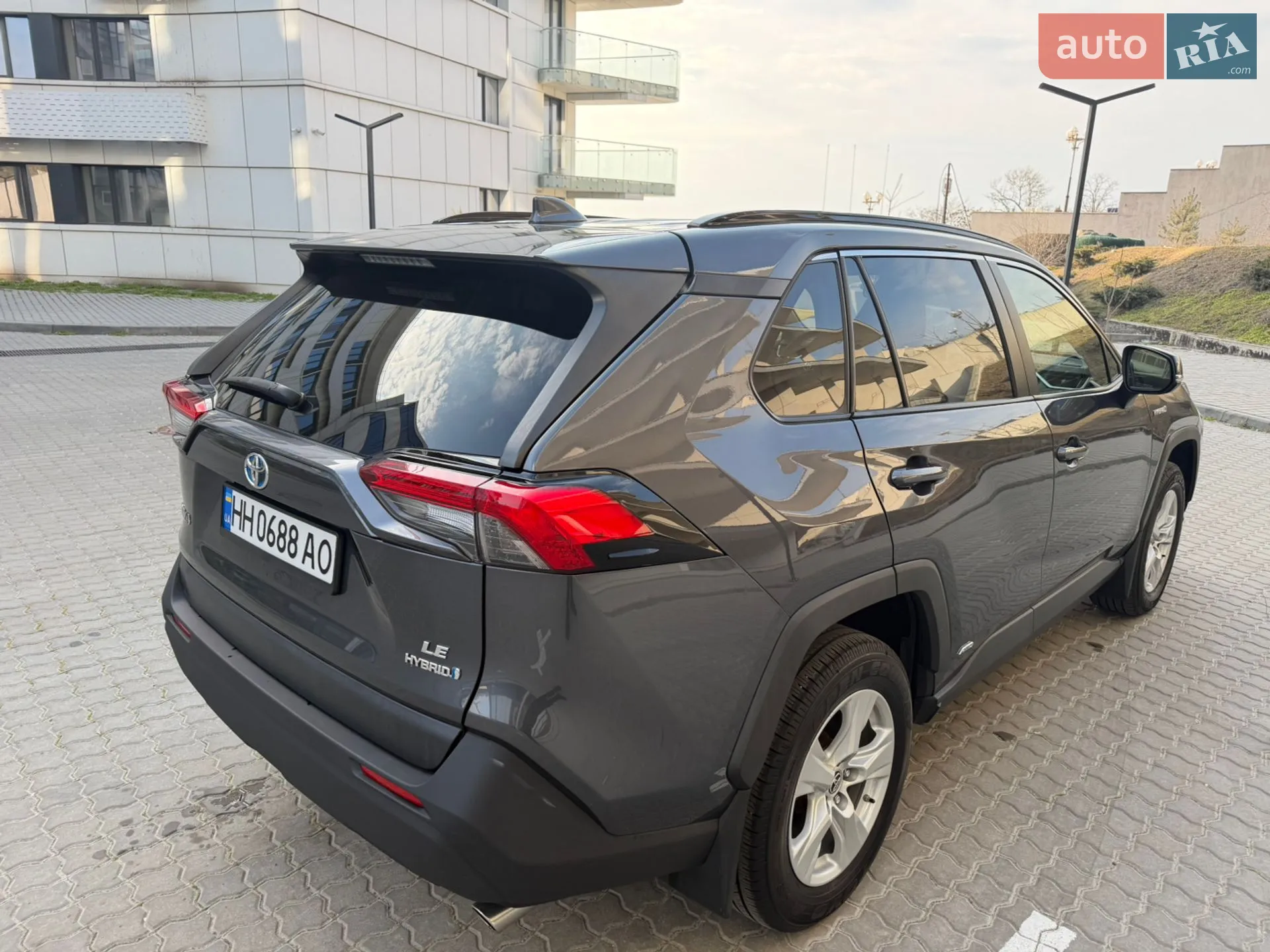 2019 Toyota RAV 4 - мініатюра 17