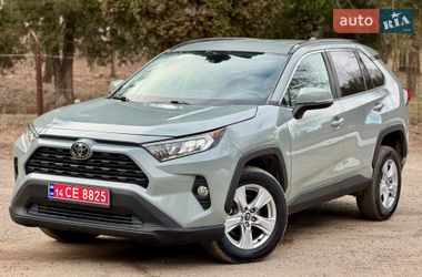 Внедорожник / Кроссовер Toyota RAV4 2020 в Львове