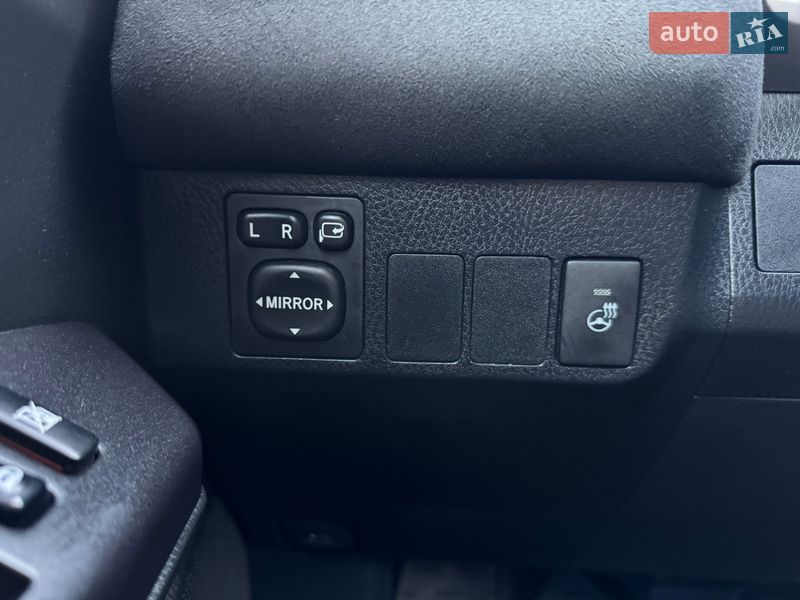 Внедорожник / Кроссовер Toyota RAV4 2018 в Львове