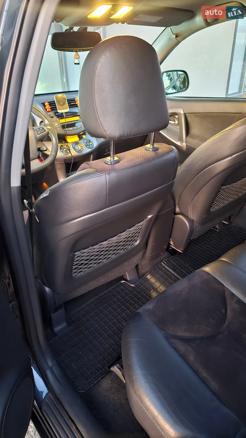 2010 Toyota RAV 4 - мініатюра 10