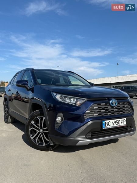 Внедорожник / Кроссовер Toyota RAV4 2019 в Львове