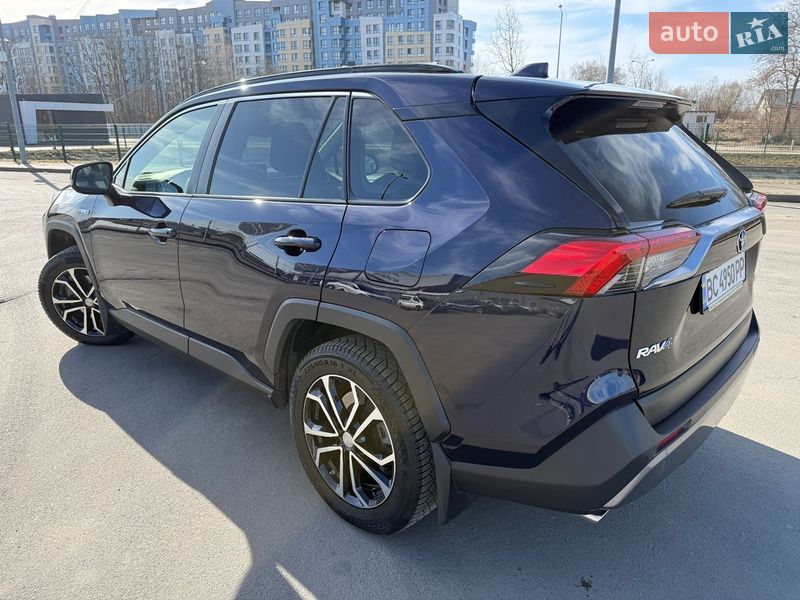 Внедорожник / Кроссовер Toyota RAV4 2019 в Львове