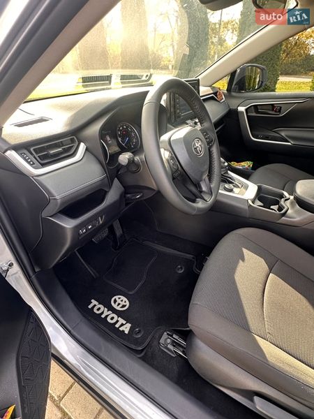 Внедорожник / Кроссовер Toyota RAV4 2020 в Одессе фото 7 Внедорожник / Кроссовер Toyota RAV4 2020 в Одессе