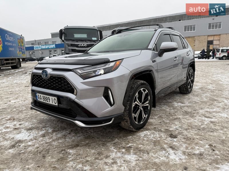 Внедорожник / Кроссовер Toyota RAV4 2023 в Киеве