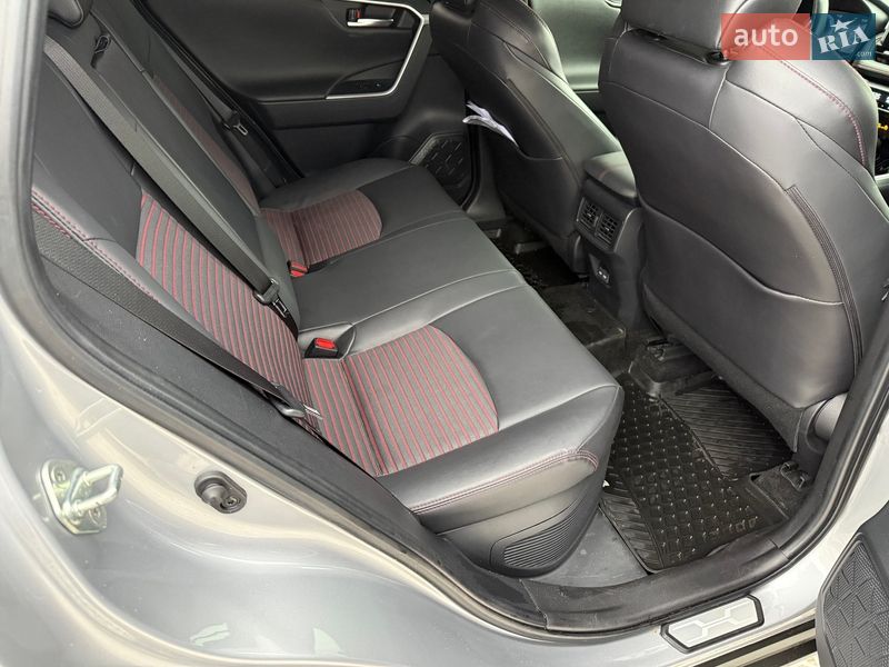Внедорожник / Кроссовер Toyota RAV4 2023 в Киеве