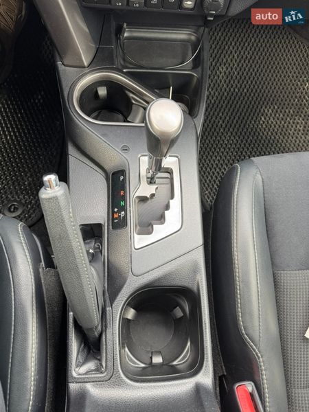 Внедорожник / Кроссовер Toyota RAV4 2017 в Львове